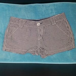 ⚘3/$15⚘ White & Blue Checkered Shorts